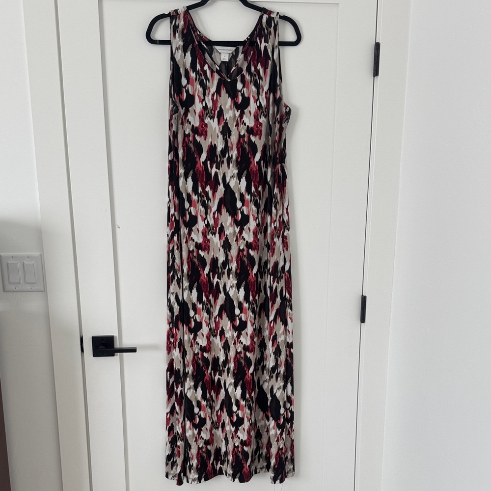 Christopher & Banks Sleeveless Maxi Dress in Black, Burgundy & Cream